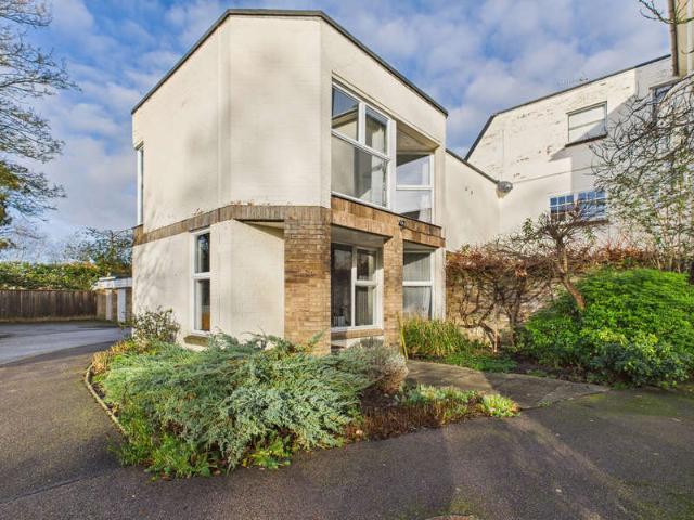 3 Bedroom Flat