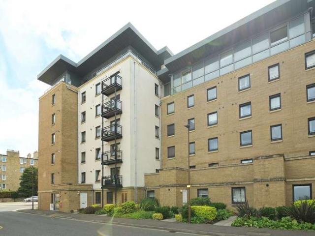 3 Bedroom Flat