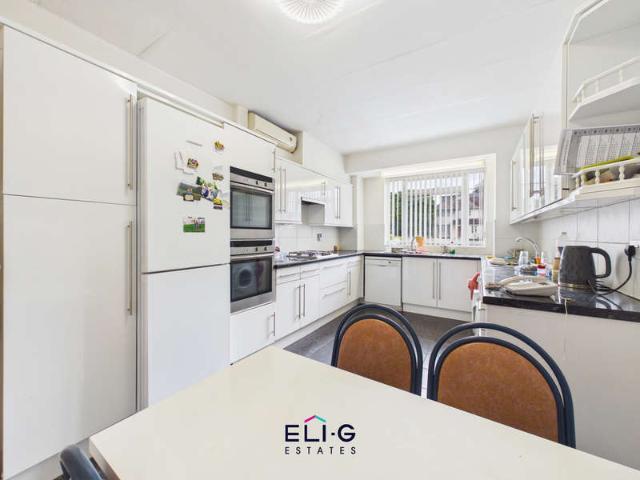 3 Bedroom Flat