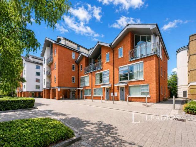 3 Bedroom Flat