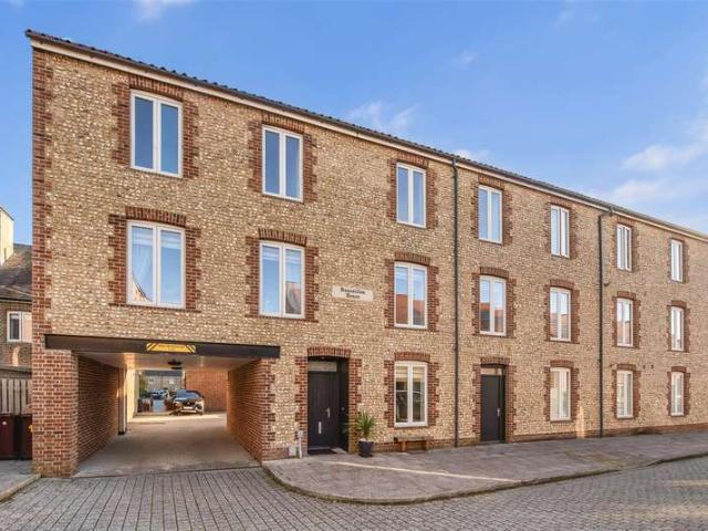 3 Bedroom Flat