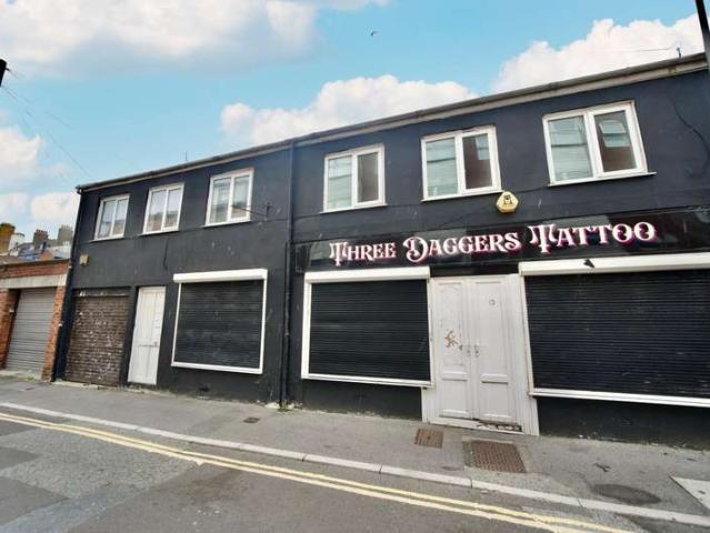 3 Bedroom Flat