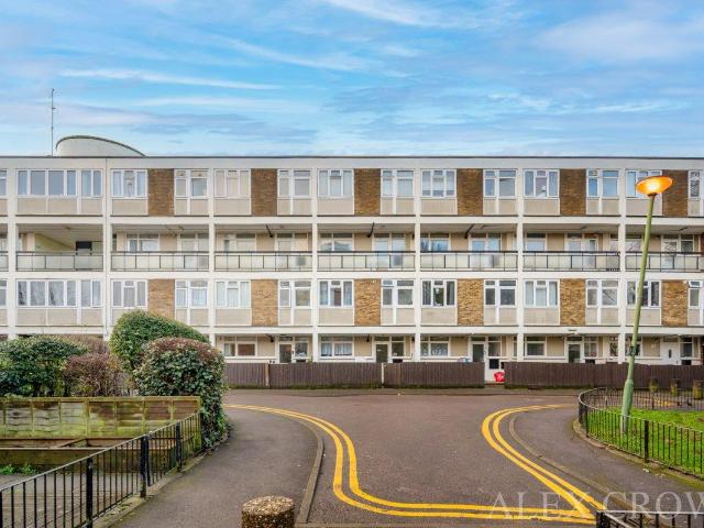 3 Bedroom Flat To Let