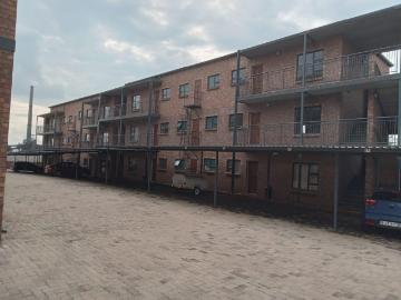 3 Bedroom Flat To Let in Die Heuwel