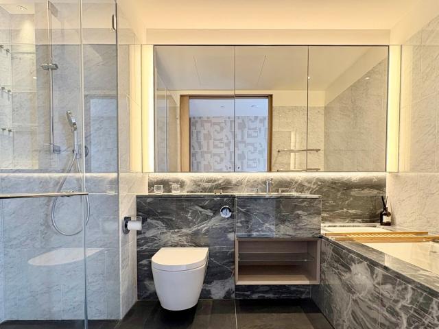 3 bedroom flat to rent on Nine Elms Lane, London