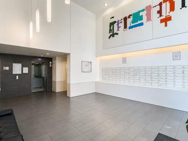 3 bedroom flat to rent on Hannaford Walk, London