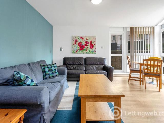 3 Bedroom Flat to Rent at Abbeyhill, Bonnington, Edinburgh, Hillside, Holyrood, Leith, Leith Walk, Meadowbank, New Town