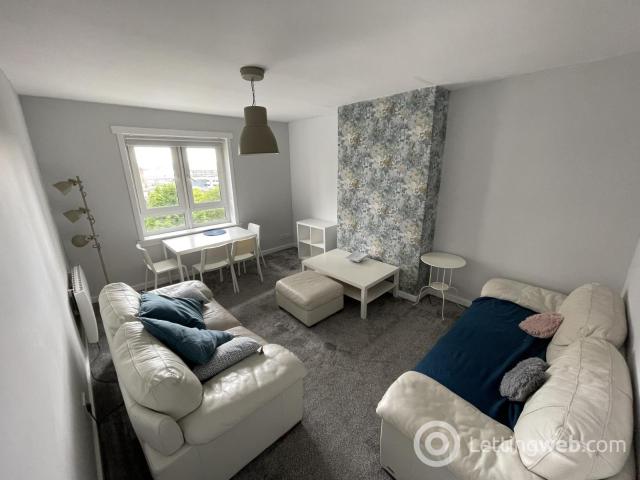 3 Bedroom Flat to Rent at Coldside, Dundee, Dundee City, Hilltown