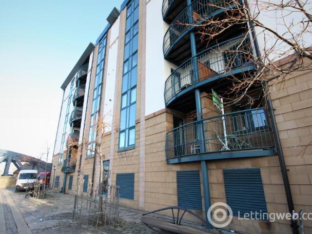3 Bedroom Flat to Rent at Edinburgh, Leith