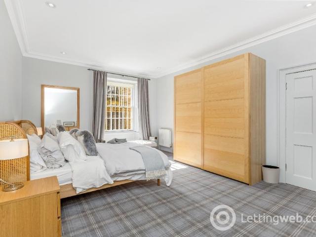 3 Bedroom Flat to Rent at Edinburgh/City Centre, Edinburgh
