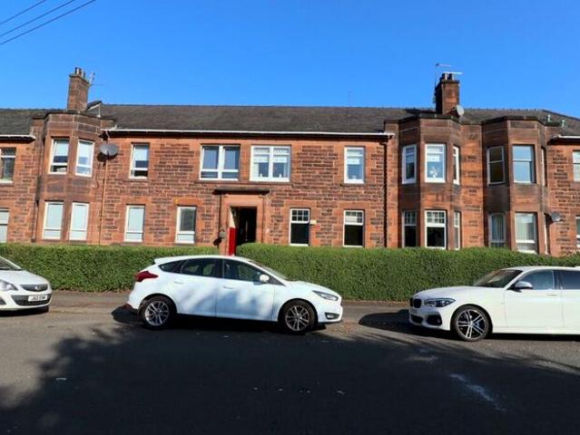 3 Bedroom Flat To Rent In Moness Drive, Bellahouston, Glasgow, G52