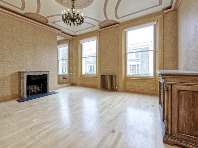 3 bedroom flat to rent in notting hill