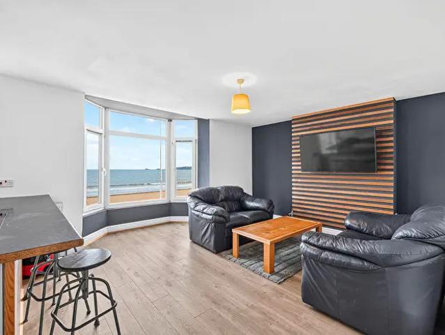 3 Bedroom Flat To Rent In Oystermouth Road, City Centre, Swansea, SA1