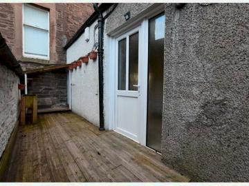 3 Bedroom Flat To Rent In Academy Street, Crieff, PH7