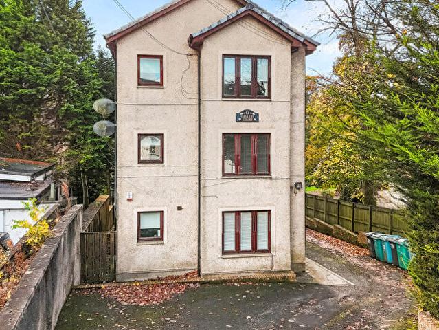3 Bedroom Flat To Rent In Alexander Street, Airdrie, ML6