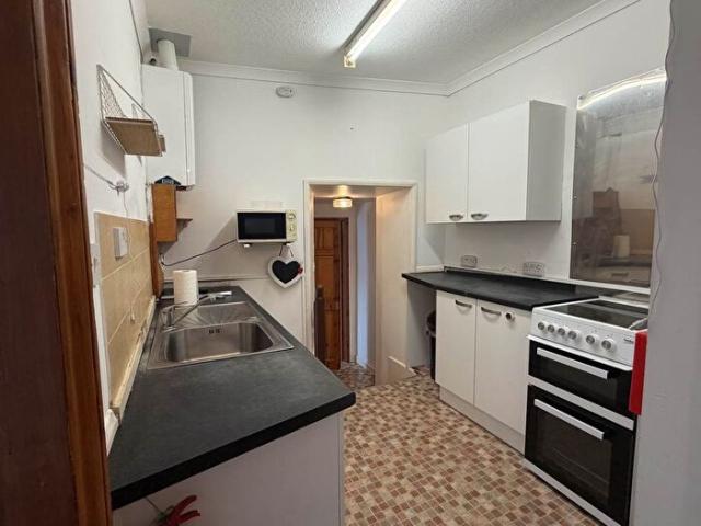 3 Bedroom Flat To Rent In Bridge Street, Lampeter, SA48