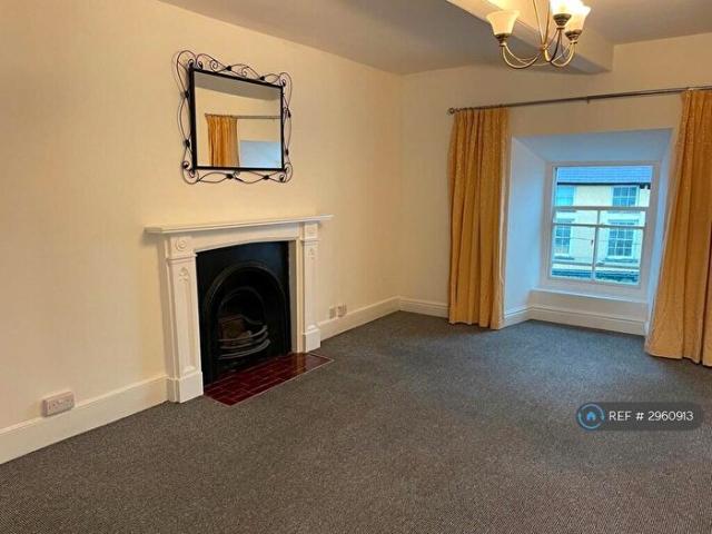 3 Bedroom Flat To Rent In Bridge Street, Newcastle Emlyn, SA38