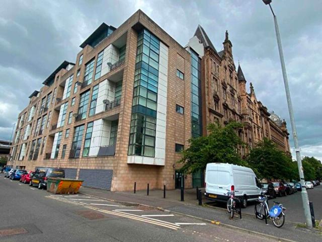 3 Bedroom Flat To Rent In Carnoustie Street, Tradeston, Glasgow, G5