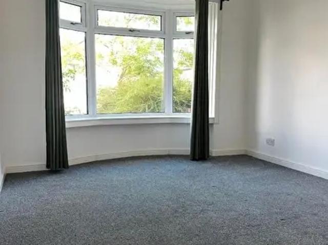 3 Bedroom Flat To Rent In Crofthill Road, Glasgow, G44