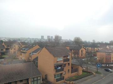 3 Bedroom Flat To Rent In Dumbarton Road, Clydebank, G81