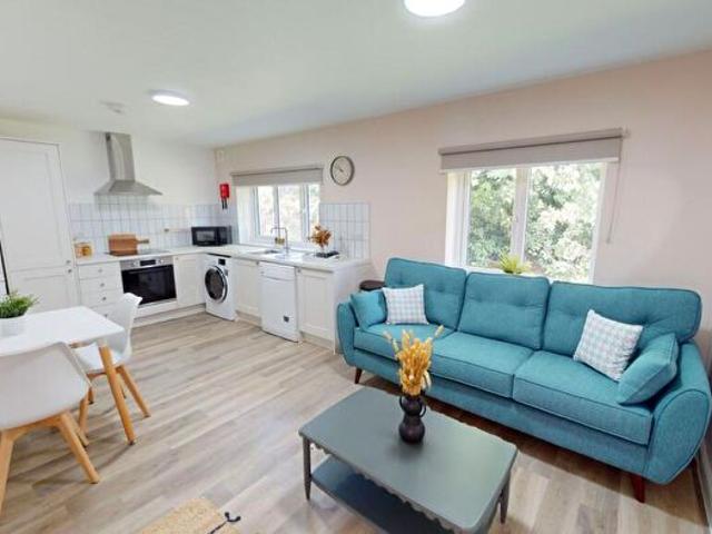 3 Bedroom Flat To Rent In D, Elm House, Cranmer Street, NG3