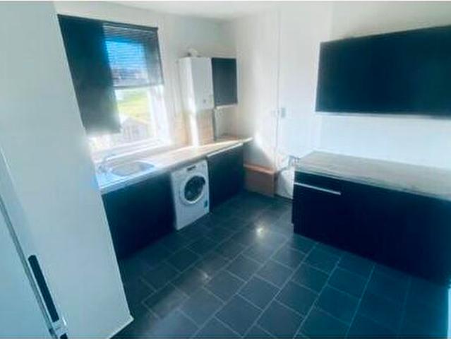 3 Bedroom Flat To Rent In Dryburgh Avenue, Denny, FK6