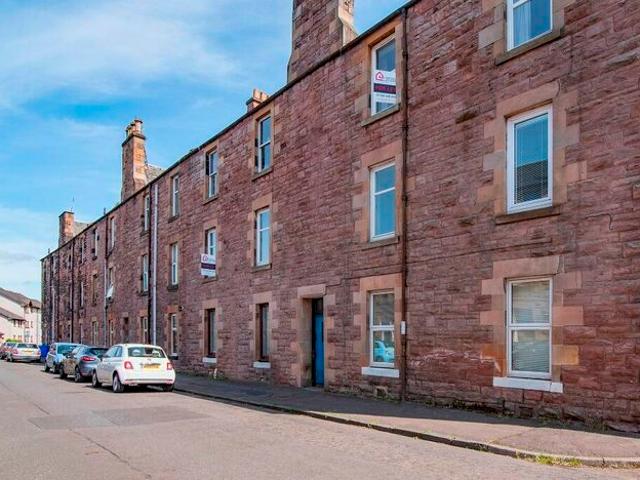 3 Bedroom Flat To Rent In James Street, Riverside, Stirling, FK8