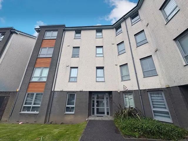 3 Bedroom Flat To Rent In Kenley Road, Renfrew, PA4