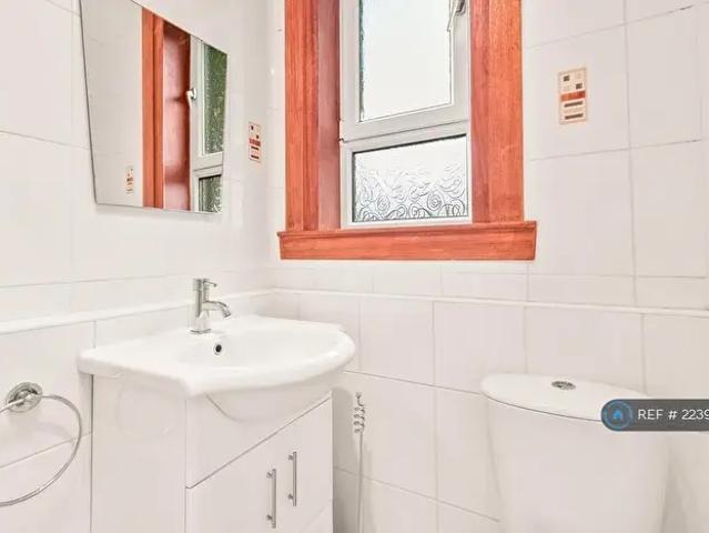 3 Bedroom Flat To Rent In Larchfield Avenues, Glasgow, G14