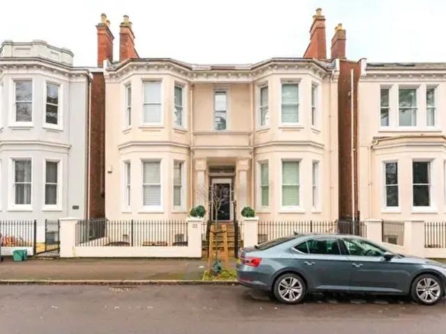 3 Bedroom Flat To Rent In Leam Terrace, Leamington Spa, Warwickshire, CV31