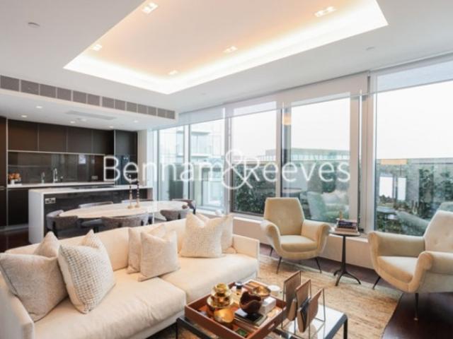 3 Bedroom flat to rent in Lillie Square, Earls Court, SW6