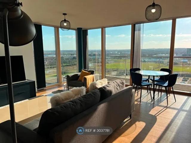 3 Bedroom Flat To Rent In Pearl House, Milton Keynes, MK9