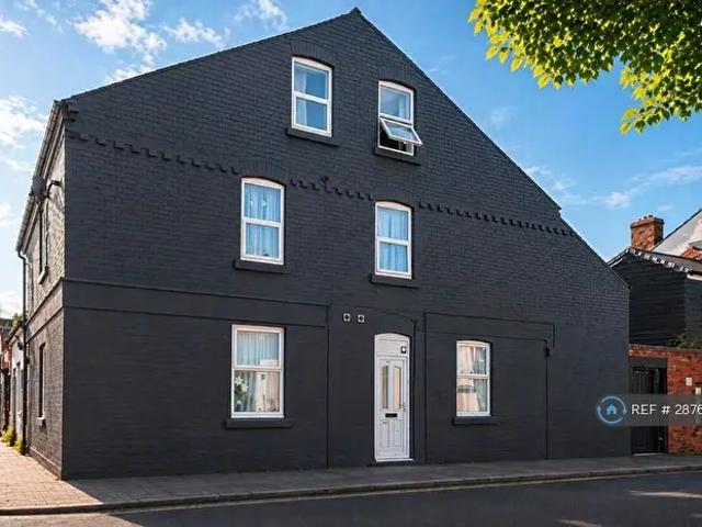 3 Bedroom Flat To Rent In Queens Road, Beeston, Nottingham, NG9