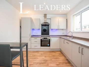 3 Bedroom Flat To Rent In Rugby Road, CV32
