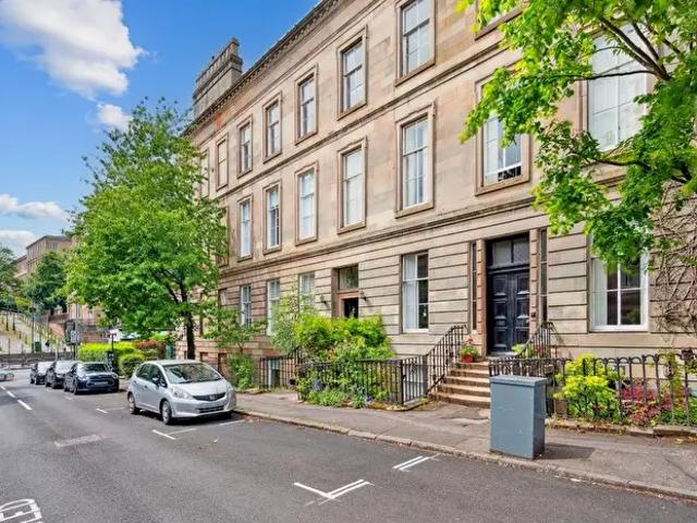 3 Bedroom Flat To Rent In Ruskin Place, Kelvinbridge, Glasgow, G12