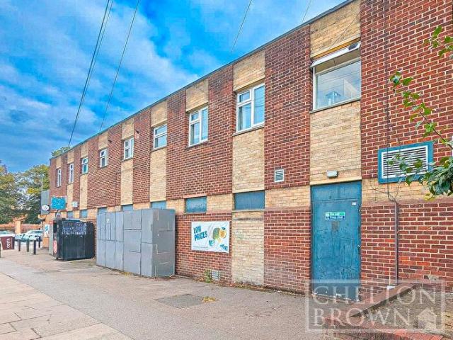 3 Bedroom Flat To Rent In Rothersthorpe Road, Northampton, Northamptonshire, NN4