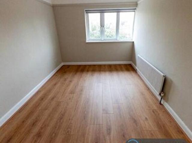 3 Bedroom Flat To Rent In Summerleys Road, Princes Risborough, HP27