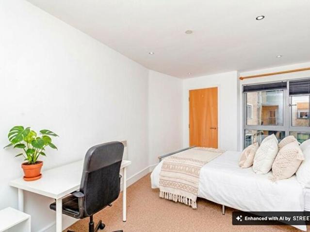 3 Bedroom Flat To Rent In Talbot Street, North West, NG1
