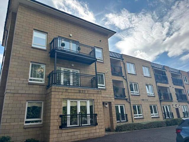 3 Bedroom Flat To Rent In The Woodlands, Stirling, FK8