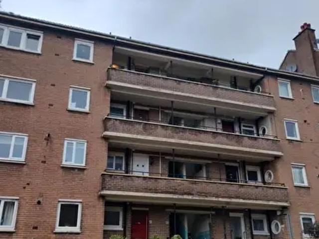 3 Bedroom Flat To Rent In Thornwood Drive, Glasgow, G11