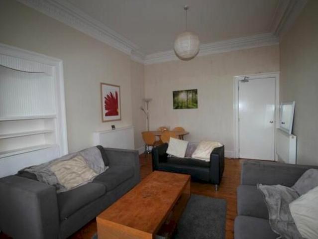 3 Bedroom Flat To Rent In Union Street, Stirling, FK8