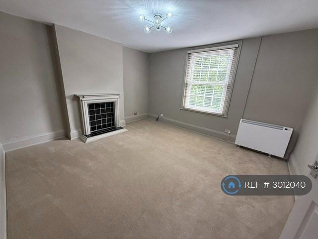 3 bedroom flat to rent
