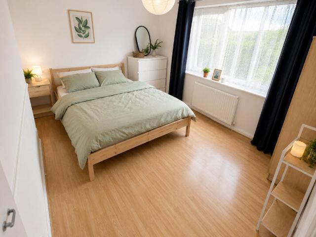 3 bedroom flat to rent