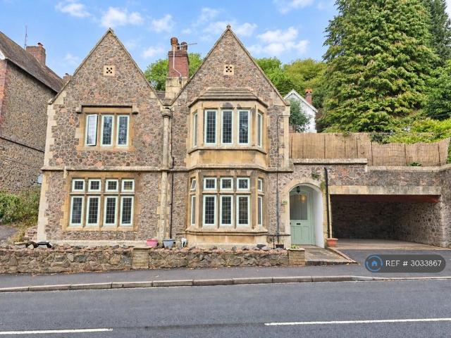 3 bedroom flat to rent