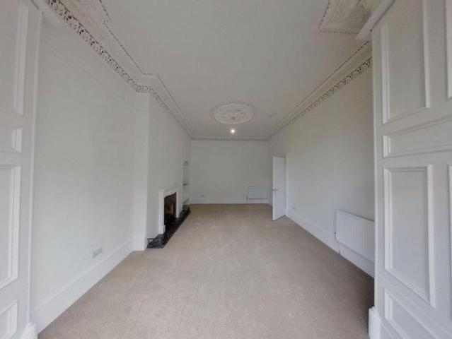 3 bedroom flat to rent