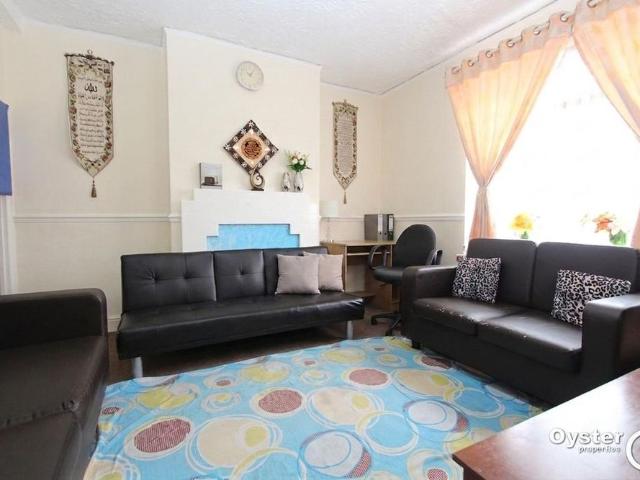 3 bedroom flat to rent