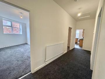3 bedroom flat to rent