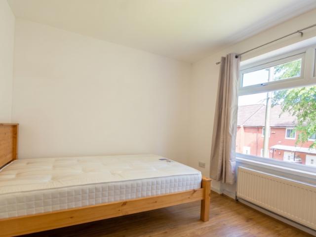 3 bedroom flat to rent