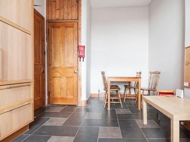 3 bedroom flat to rent