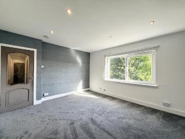 3 bedroom flat to rent